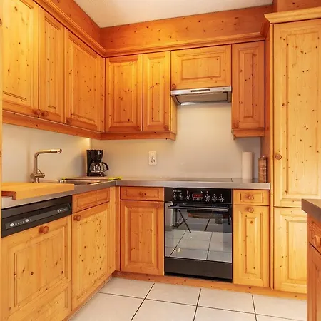 Apartment Montanella Nr 9 *